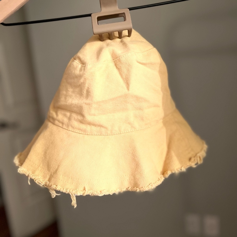 Princess Polly Yellow Orange Bucket Hat - Picture 2 of 4
